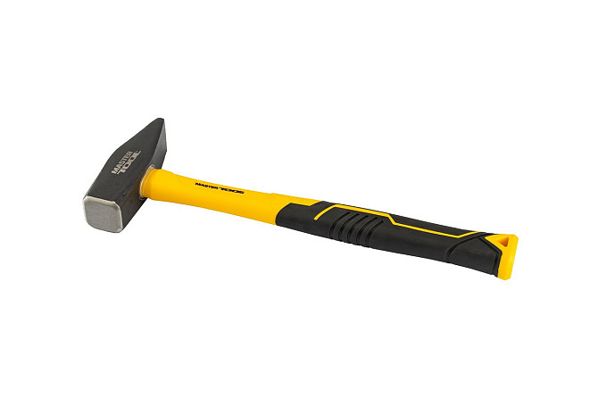 Молоток слесарный MASTERTOOL 1000 г HRC 50 рукоятка фиберглассовая 320 мм 02-0910 Харків - зображення 1