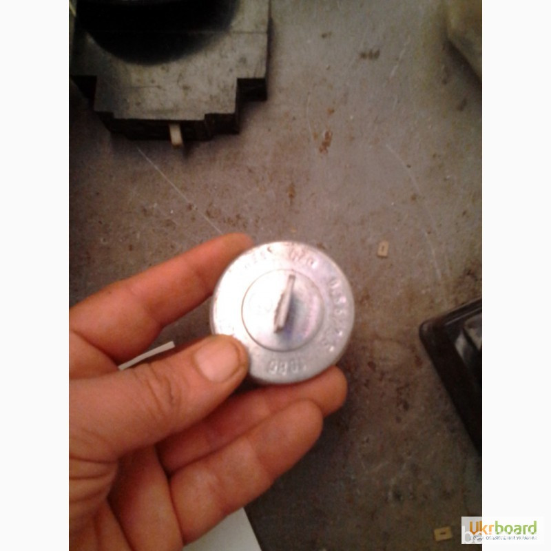 Изоляторы керамические Польша, 660в. 2.5кА.0.60/2, 5. -4шт Харьков - изображение 1