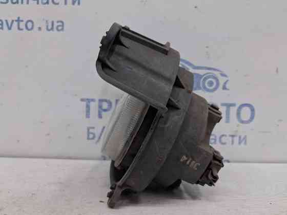 Решетка противотуманки правая SsangYong Rexton 2006-2012 8320208B01 (Арт. 61792) Киев