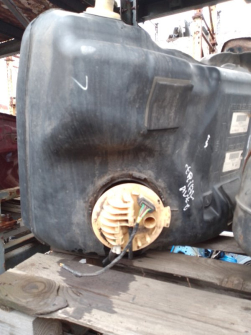 Бак топливный пластик Land Rover Freelander L359 2.2 ДИЗЕЛЬ 2006 (б/у) Київ - зображення 3