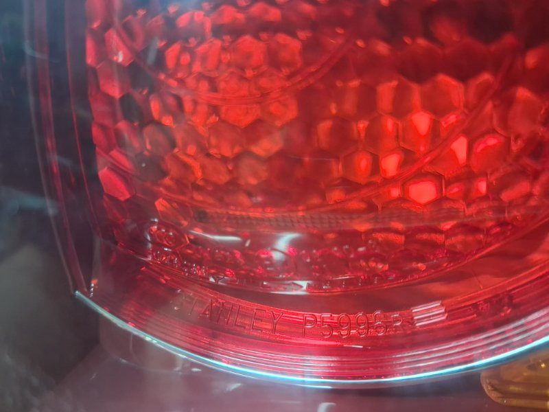 Фонарь задний внешний правый Mitsubishi Lancer 2007-2017 8330A556 (Арт. 59849) Киев - изображение 8