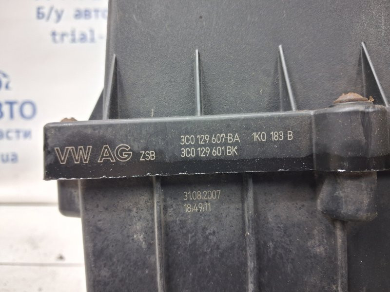 Корпус воздушного фильтра Volkswagen Caddy 2K 1.9 DIESEL BJB 2003 (б/у) Киев - изображение 6