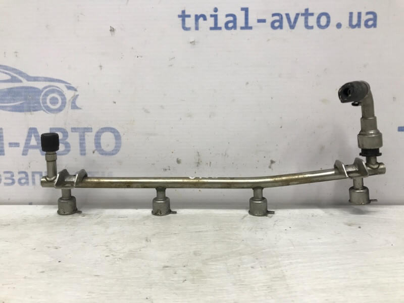 Топливная рампа Chevrolet Cruze J300 1.8 2009 (б/у) Киев - изображение 1