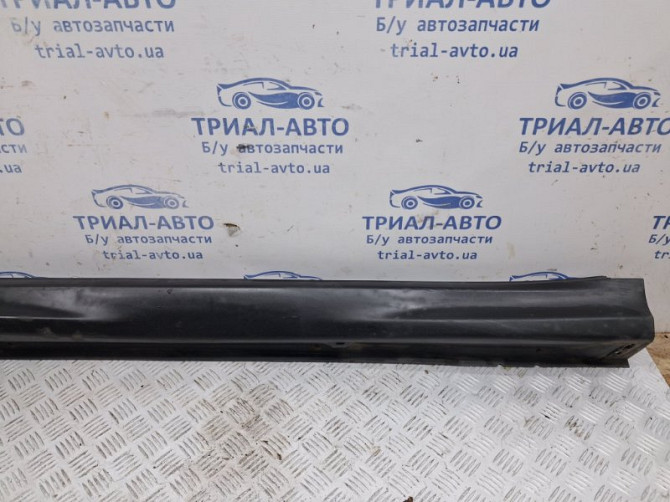 Накладка порога внешняя левая Mitsubishi ASX GA 1.8 DIESEL 4N13 2010 (б/у) Киев - изображение 3