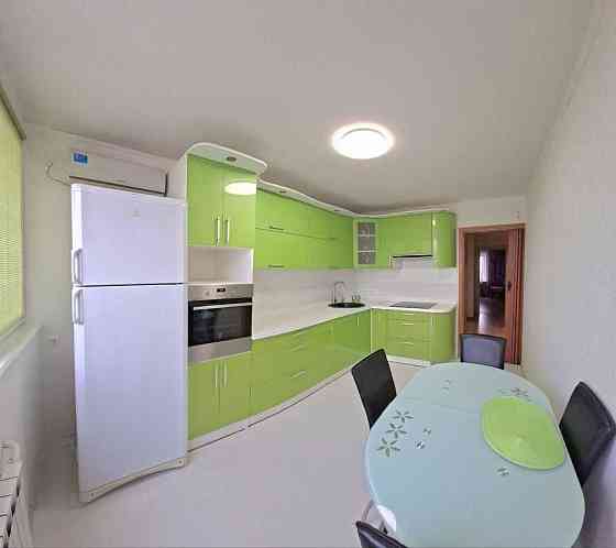продажа 3-к квартира Киев, Голосеевский, 87000 $ Київ