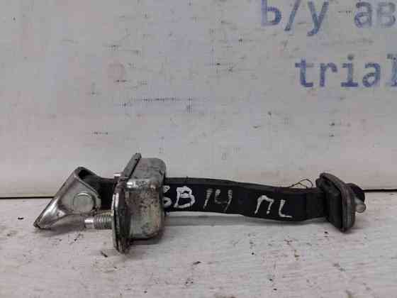 Ограничитель двери передний левый Subaru Outback 2009-2015 61124AJ010 (Арт. 65541) Київ