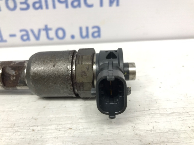 Форсунка топливная Hyundai Tucson TL 1.7 DIESEL D4FD 2015 (б/у) Киев - изображение 4