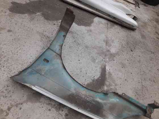 MB549986 крыло переднее правое Mitsubishi Lancer IV Разборка Дніпро