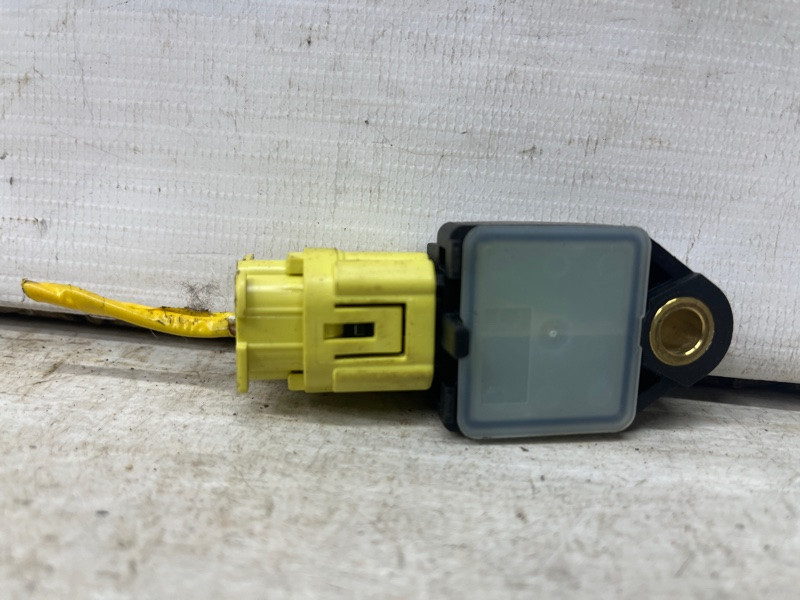 Датчик удара Hyundai I30 GD 1.6 DIESEL D4FB 2011 (б/у) Київ - зображення 2