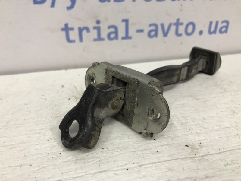 Ограничитель двери задний левый Nissan Navara D40 2.5 DIESEL YD25DDTI 2004 (б/у) Київ - зображення 2