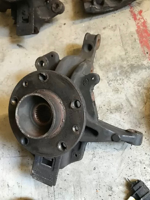 Бу поворотный кулак левый Renault 400150053R, Megane 3, Fluence, Scenic 3, 25 шлицов Кропивницкий - изображение 1