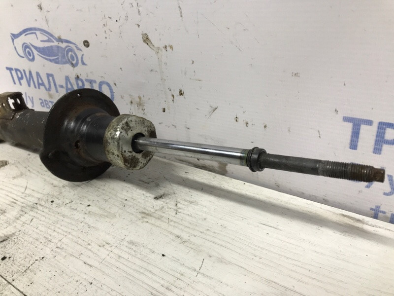 Амортизатор Передний Mitsubishi L200 KB 2.5 ДИЗЕЛЬ 4D56U 2006 (б/у) Киев - изображение 3