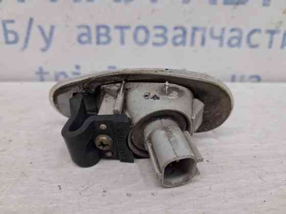 Повторитель поворотника Mitsubishi Pajero Wagon 2000-2006 MR522027 (Арт. 61261) Київ