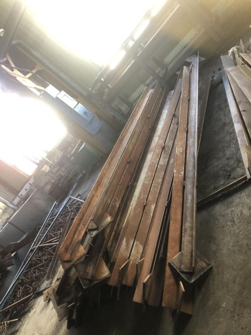 Металевий кутник б/у | товстий метал | довжина 2,5–3,5 м Долинская - изображение 1