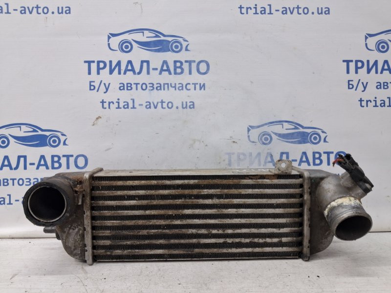 Радиатор интеркуллера Kia Ceed ED 1.6 DIESEL D4FB 2006 (б/у) Киев - изображение 1