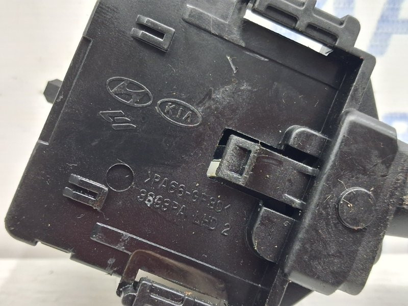 Переключатель подрулевой правый(дворники) Hyundai I30 FD 1.6 DIESEL D4FB 2007 (б/у) Киев - изображение 5