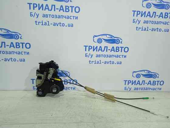 Замок двери передний правый Toyota Camry 55 2014 (б/у) Киев