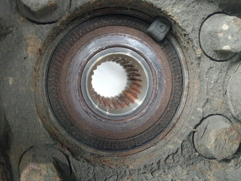 Кулак поворотный правый со ступицей Subaru Outback BR 2.5 БЕНЗИН EJ253 2009 (б/у) Киев - изображение 3