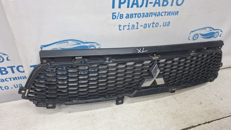 Решетка радиатора Рестайлинг Mitsubishi Outlander XL 2.2 DIESEL 4HK 2007 (б/у) Київ - зображення 2