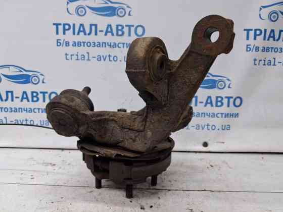 Цапфа задняя правая со ступицей Toyota Avensis T25 2.2 DIESEL 2ADFTV 2002 (б/у) Киев