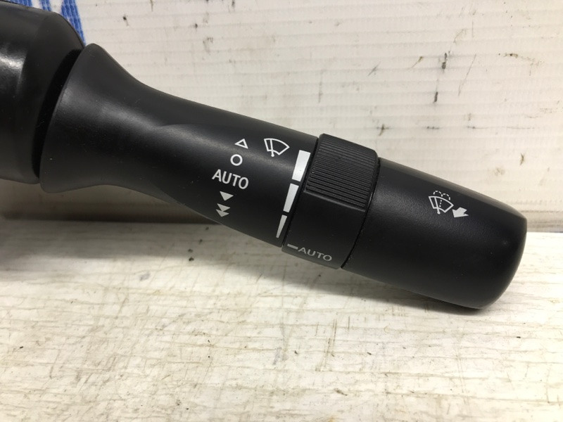 Переключатель подрулевой правый(дворники) Toyota Avensis T27 2.0 DIESEL 2009 (б/у) Київ - зображення 2