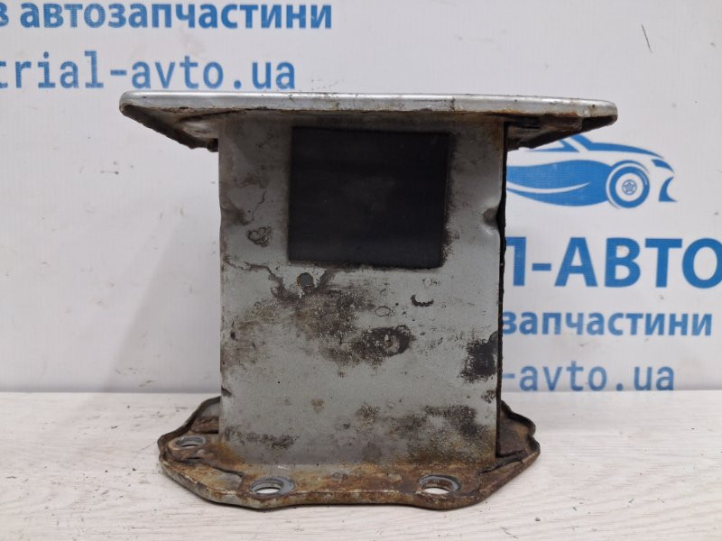 Кронштейн усилителя переднего бампера Hyundai I30 FD 1.6 DIESEL D4FB 2007 лев. (б/у) Киев - изображение 4