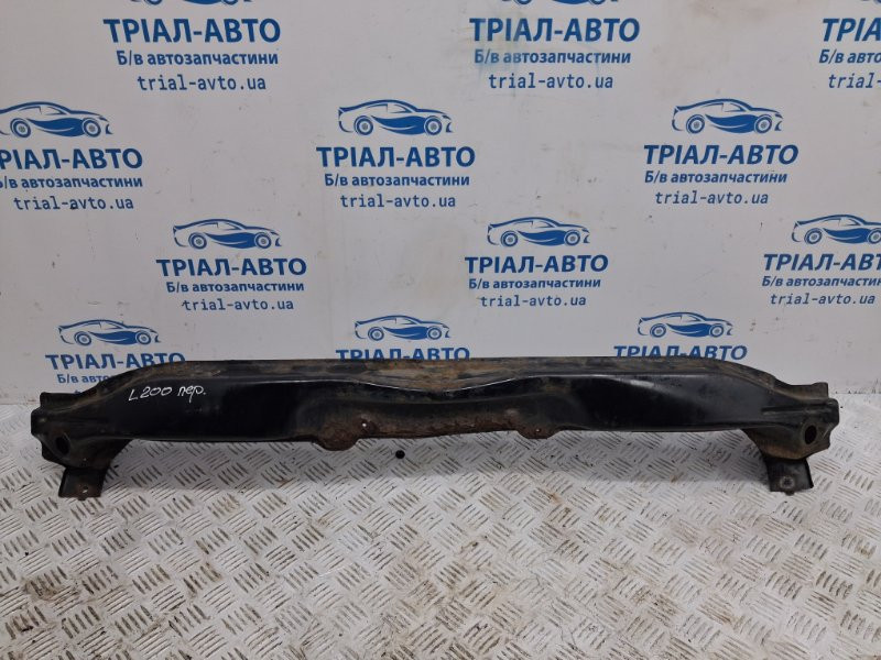 Усилитель бампера передний Mitsubishi L200 KB 2.5 DIESEL 4D56 2006 (б/у) Київ - зображення 1