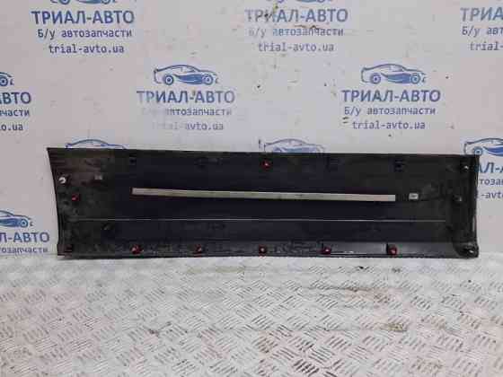 Накладка двери Kia Sorento BL 2.5 DIESEL D4CB 2002 перед. прав. (б/у) Киев