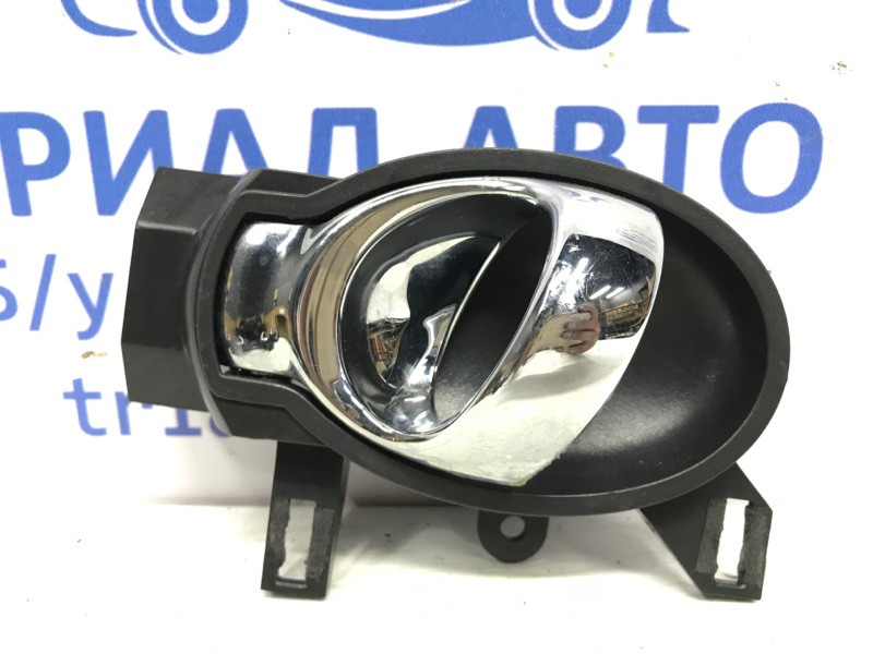 Ручка двери внутренняя левая Nissan Juke F15 1.6 TURBO MR16DDT 2010 (б/у) Киев - изображение 1