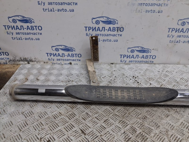 Подножка Kia Sorento BL 2.5 DIESEL D4CB 2002 лев. (б/у) Киев - изображение 2