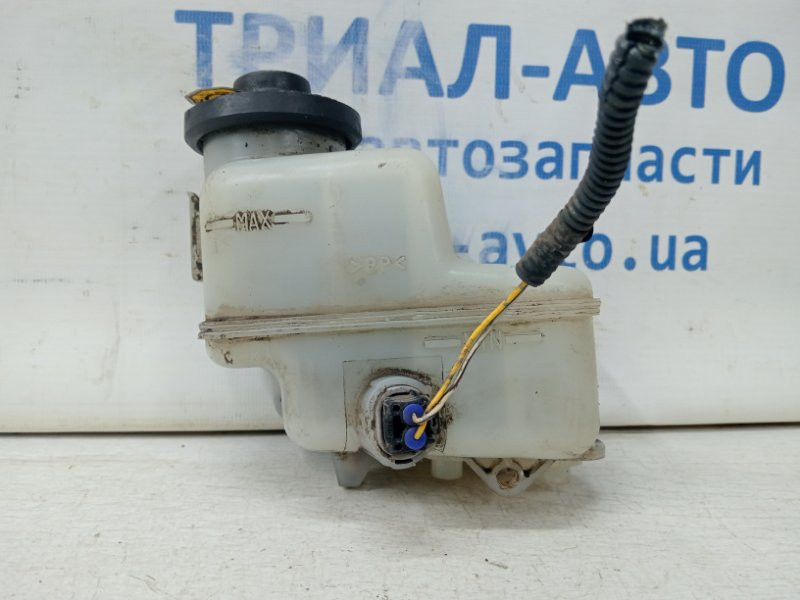 Бачок главного тормозного цилиндра Toyota RAV 4 A30 2.0 БЕНЗИН 1AZFE 2005 (б/у) Київ - зображення 1