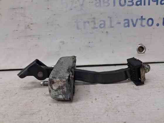 Ограничитель двери задний левый Toyota Prado J120 4.0 1GR-FE 2002 (б/у) Киев
