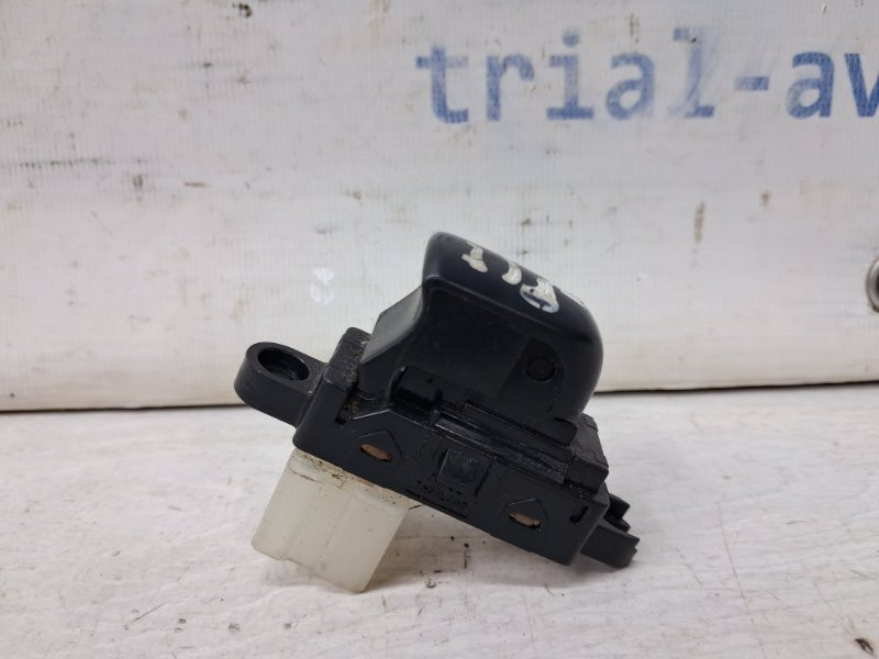 Кнопка стеклоподъемника Nissan Qashqai J11 1.2 БЕНЗИН HRA2DDT 2013 (б/у) Київ - зображення 2