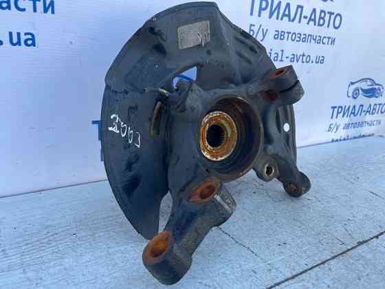 Кулак поворотный левый со ступицей Hyundai Sonata YF 2.4 БЕНЗИН G4KJ 2010 (б/у) Київ