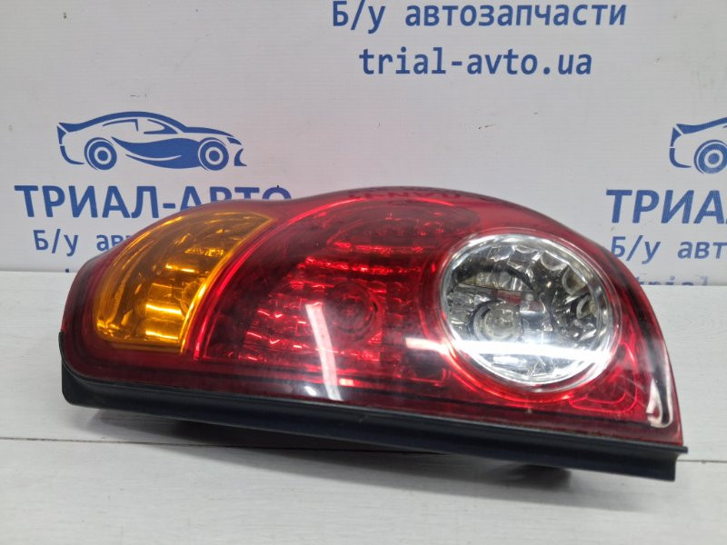 Фонарь задний внешний правый Mitsubishi L200 KB 2.5 DIESEL 4D56 2006 (б/у) Київ - зображення 3