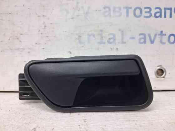 Ручка двери внутреняя передняя правая Volkswagen Caddy 2K 1.9 DIESEL BJB 2003 (б/у) Киев