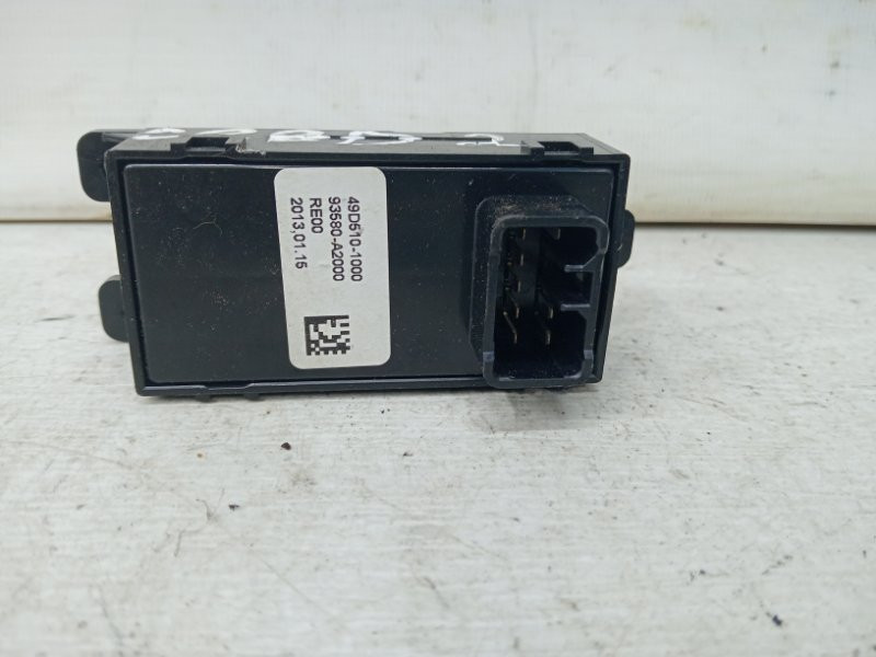 Кнопка стеклоподъемника Kia Ceed JD 1.6 DIESEL D4FB 2012 (б/у) Киев - изображение 3