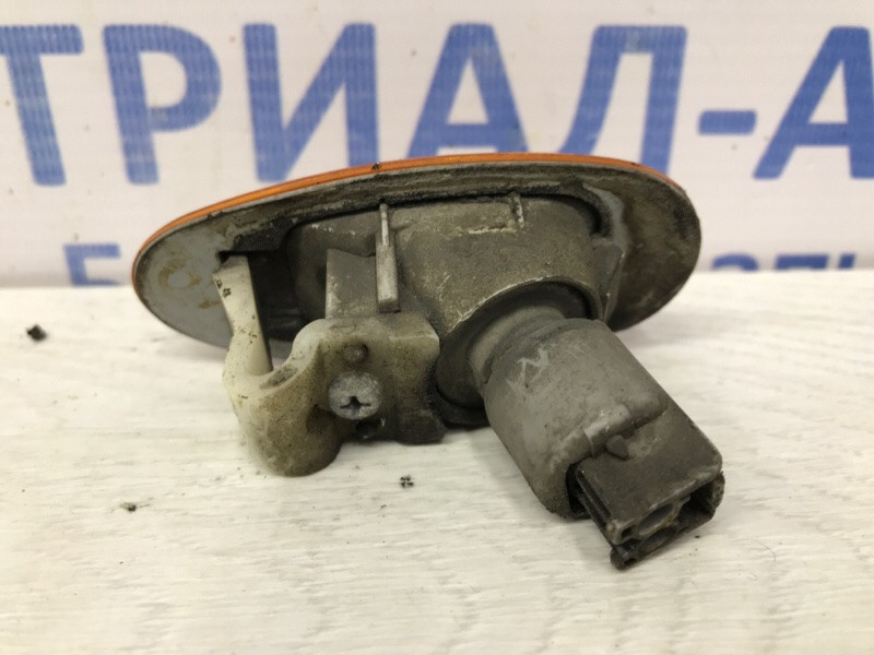 Повторитель поворотника Mitsubishi Pajero Wagon 1999-2006 MR109488 (Арт. 55063) Киев - изображение 2