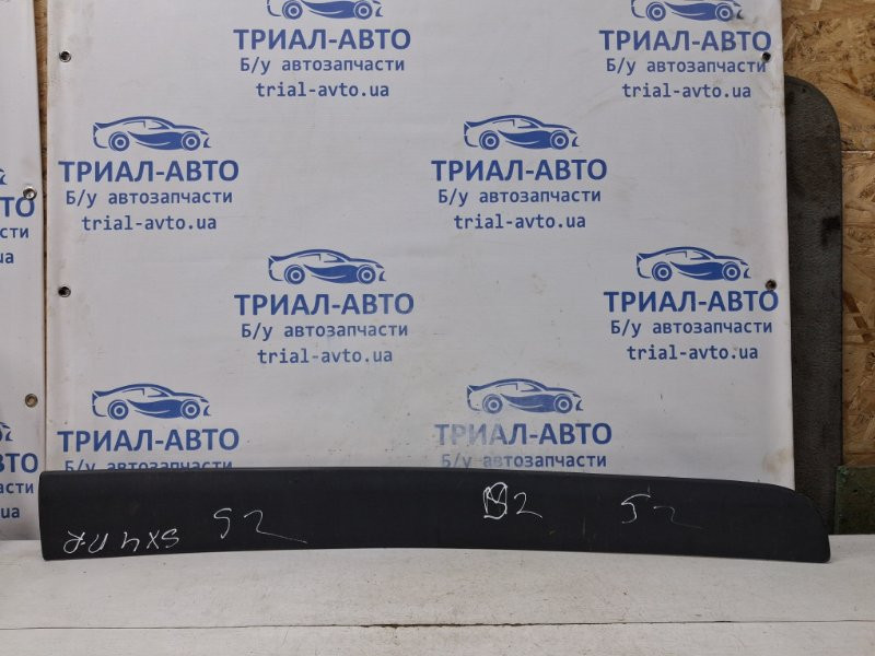 Накладка двери Suzuki SX4 1.6 БЕНЗИН M16A 2006 перед. прав. (б/у) Киев - изображение 1