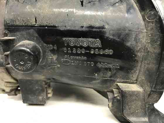 Фара противотуманная левая Toyota Avensis 2002-2010 8122105060 (Арт. 57153) Киев