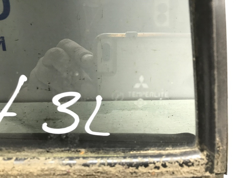 Стекло двери задней левой (форточка) Mitsubishi Pajero Sport 1996-2008 MR237977 (Арт. 42082) Київ - зображення 3
