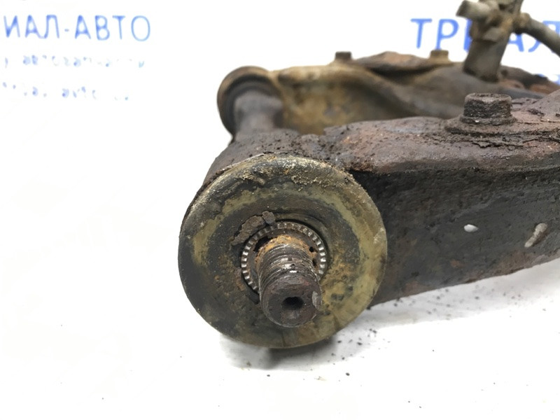 Рычаг передний верхний правый Mitsubishi Pajero Sport K9 2.5 DIESEL 4D56 1996 (б/у) Киев - изображение 4