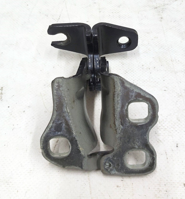 Петля двери передней правой верхняя PMNG Tesla model 3 1101034-00-F Киев - изображение 3