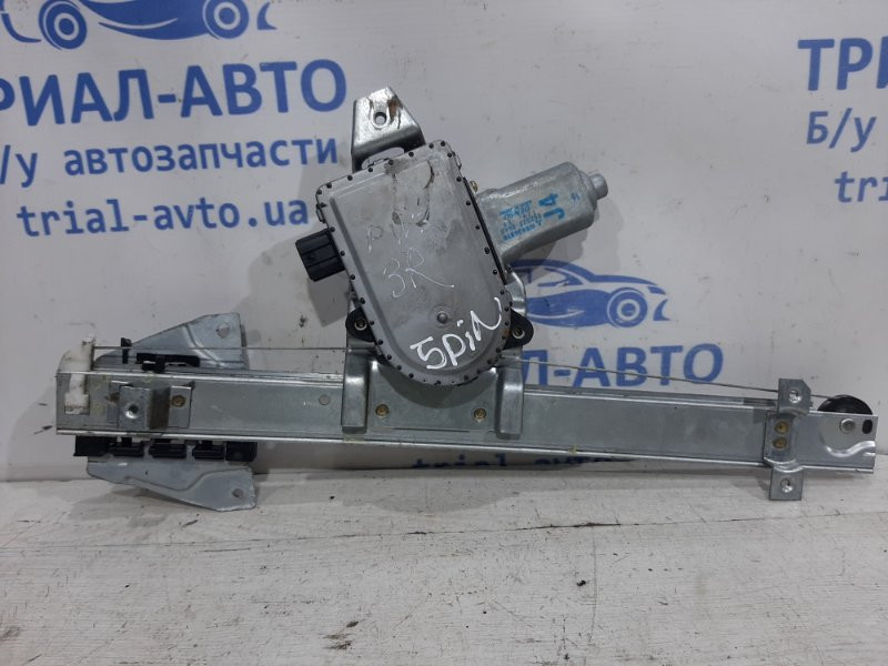 Стеклоподъемник задний правый Mitsubishi Pajero Wagon 3 3.2 ДИЗЕЛЬ 4M41 1999 (б/у) Київ - зображення 1