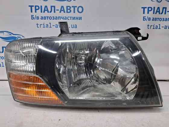 Фара правая галоген Mitsubishi Pajero Wagon 3 3.2 ДИЗЕЛЬ 4M41 1999 (б/у) Киев