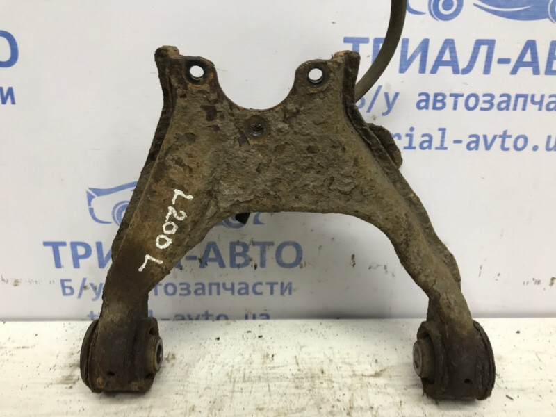 Рычаг передний верхний левый Mitsubishi L200 KB 2.5 ДИЗЕЛЬ 4D56U 2006 (б/у) Київ - зображення 1