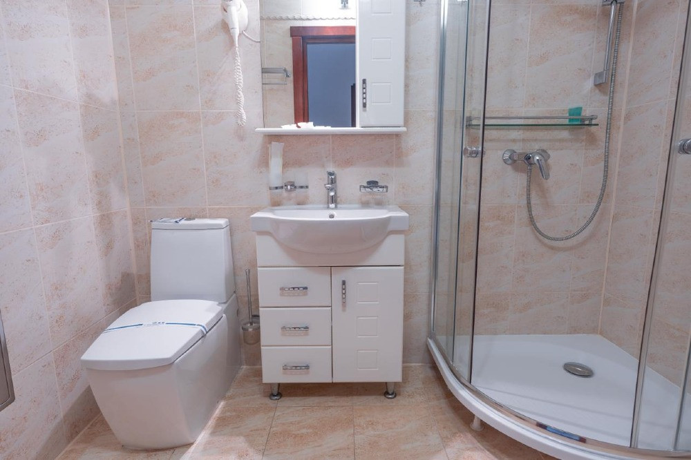 Продається готель у серці Карпат зі СПА та критим басейном Яремче - изображение 5