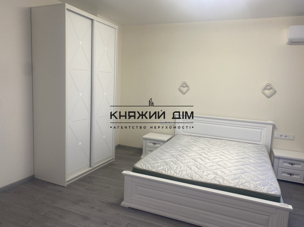 Оренда 1 кімнатної квартири студіо метро Чернігівська № 11203329 Київ - зображення 1