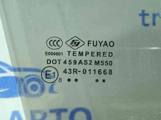 Стекло двери переднее правое Toyota Camry 55 2014 (б/у) Киев