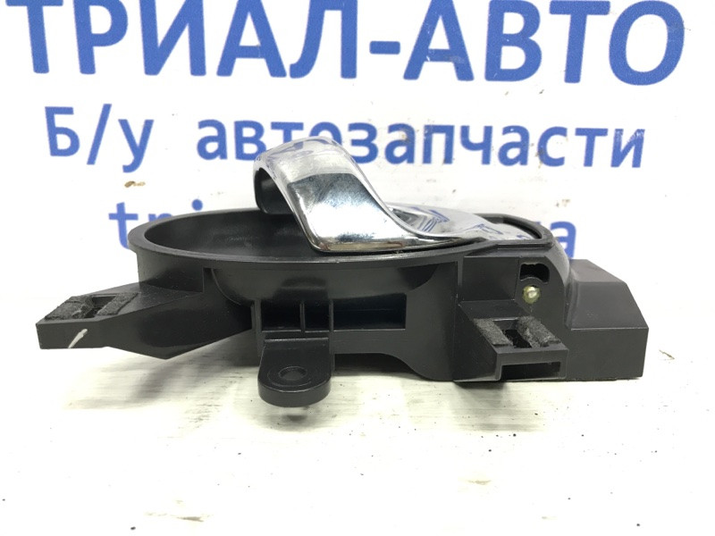 Ручка двери внутренняя правая Nissan Juke F15 1.6 TURBO MR16DDT 2010 (б/у) Киев - изображение 3